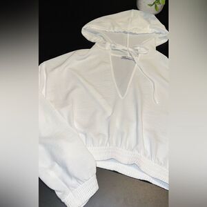 ZARA White Pullover Cinched Cropped Hooded Top size Large Like New